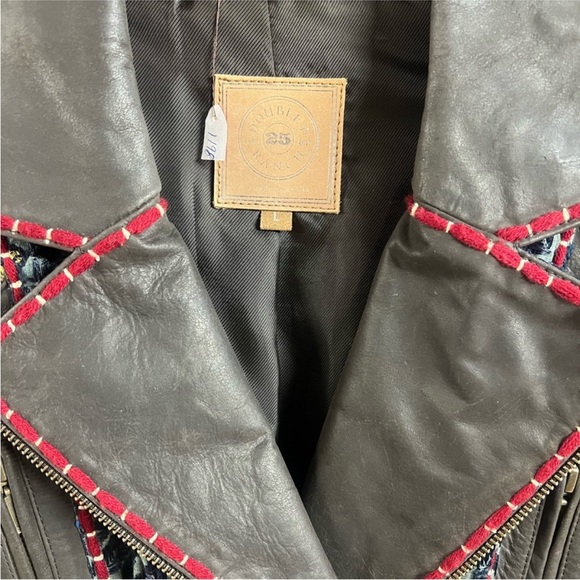 Double D Ranch heavily embellished embroidered Abenaki Jacket. Limited edition. - Picture 9 of 12